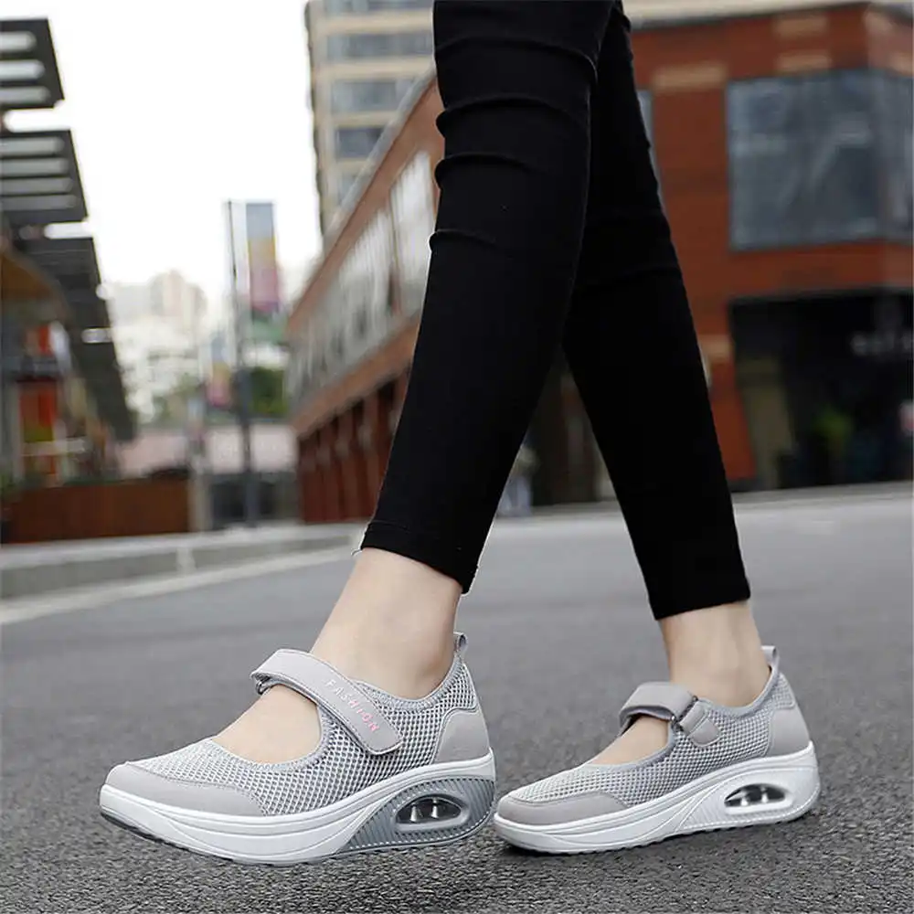 Resale Women'S Formal Wear - 36-41 Demi-Seasonรองเท้าผ้าใบสีเดินสเก็ตตะกร้ารองเท้าสําหรับชายกีฬาHigh-Techรองเท้าผ้าใบ 2025new Bityการฝึกอบรม
